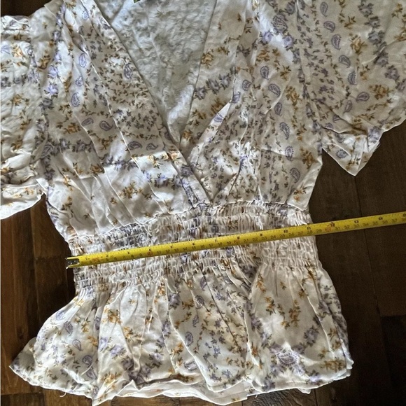 IVORY LANE paisley Floral Flutter Sleeves Smocked Blouse NWOT M Soft Pretty boho - Picture 8 of 12
